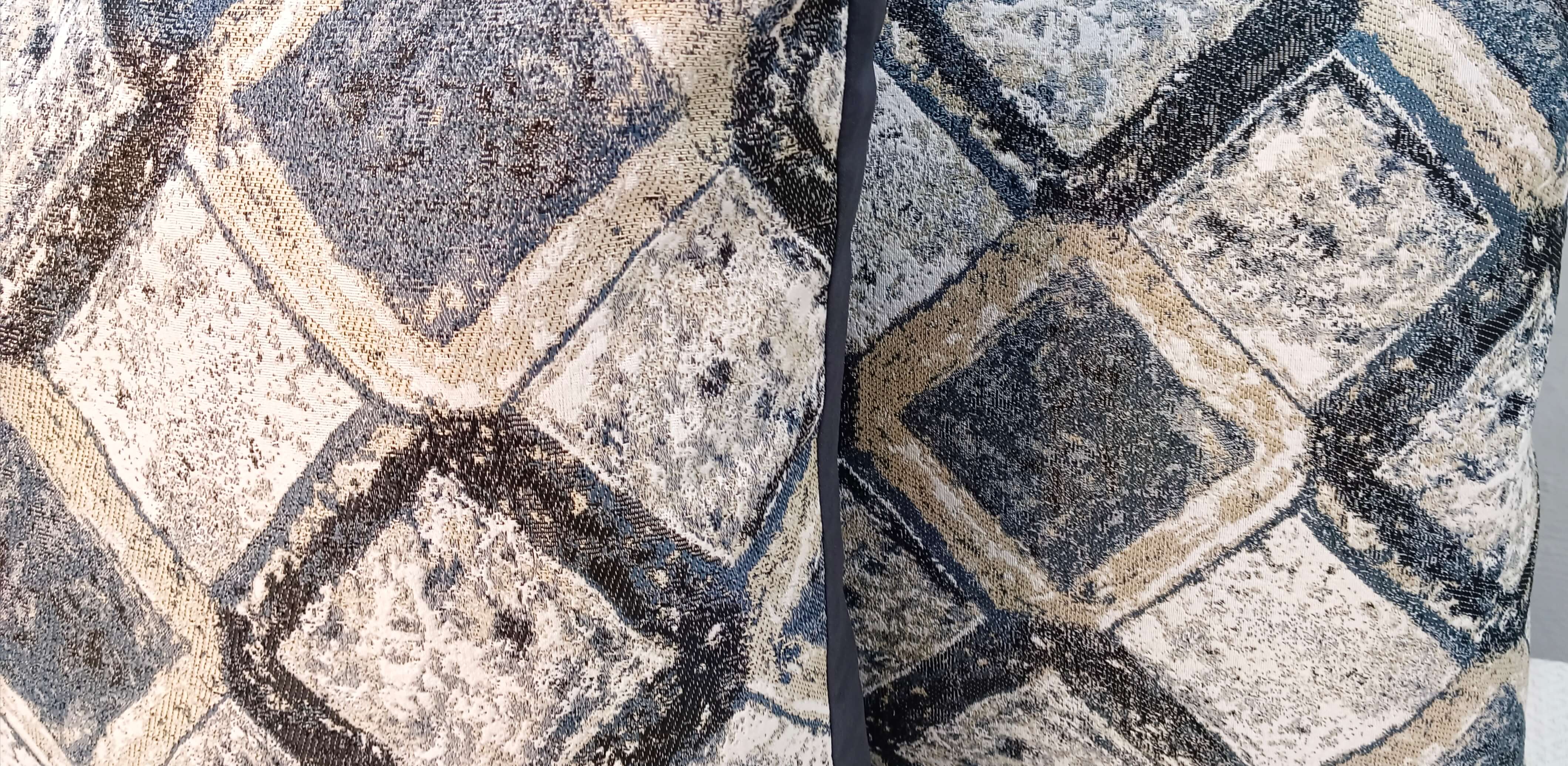 Grey Squares